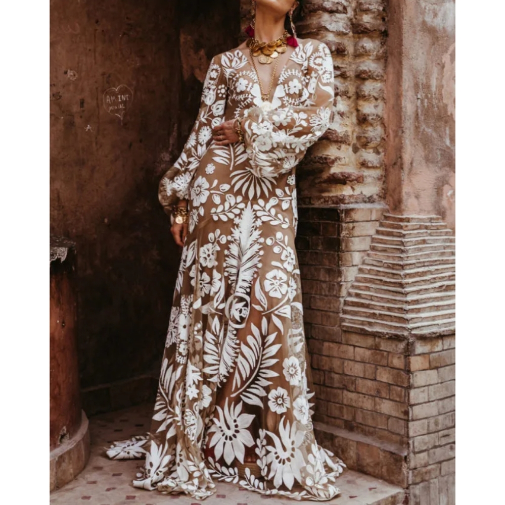 Elegant Floral Maxi Dress in White and Tan